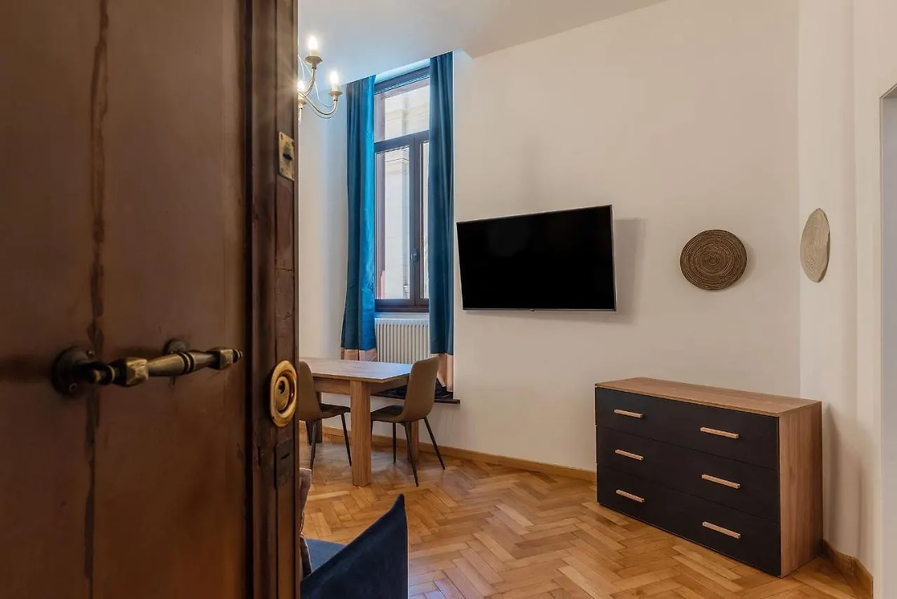 Cs Termini Nazionale Apartments Roma Italia